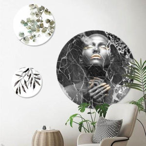 Black Marble Lady | CIRCLE ART